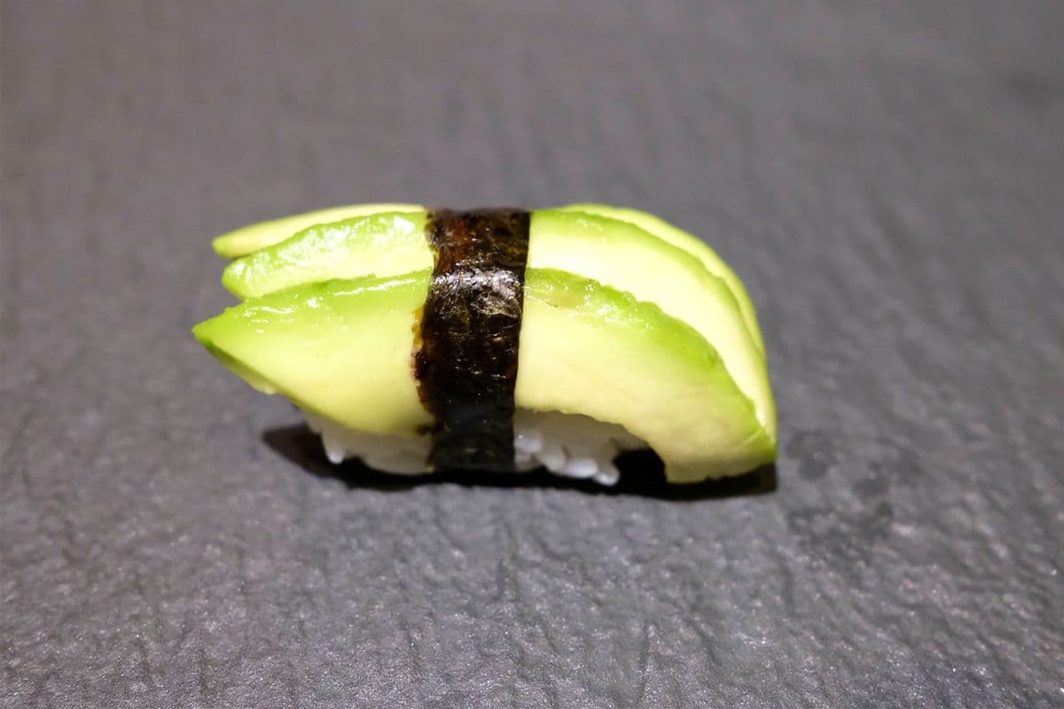 Avocado Nigiri (2 pcs)