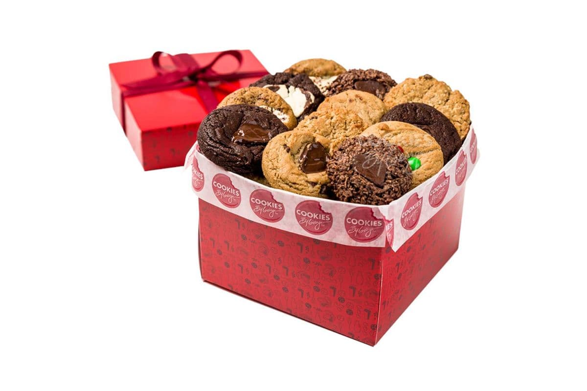 Medium George Box (24 cookies)