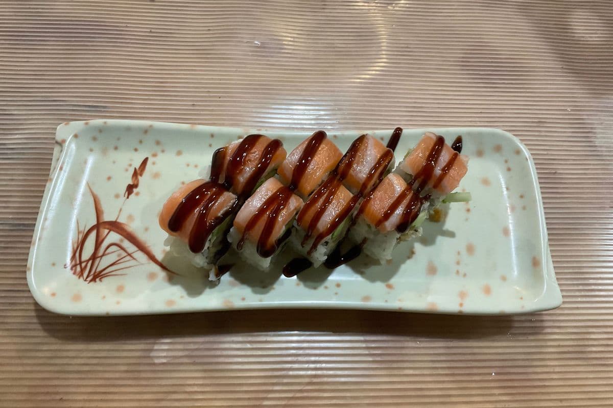 36. Red Dragon Roll (8 pcs)