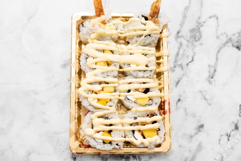 Shrimp Mango Cream Cheese Roll (8 pcs)