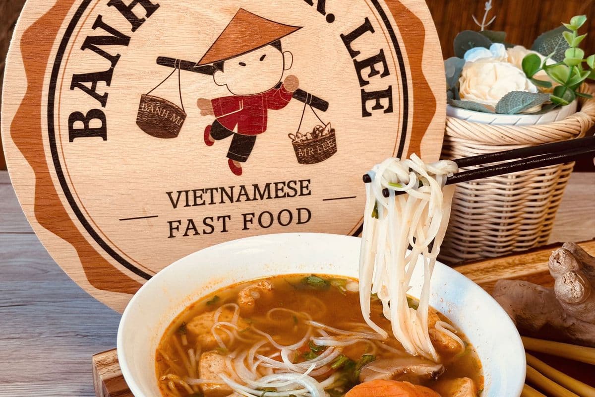 44/ Tofu Vegetable Tom Yum Rice Noodle Soup / Hủ Tiếu Tom Yum Chay
