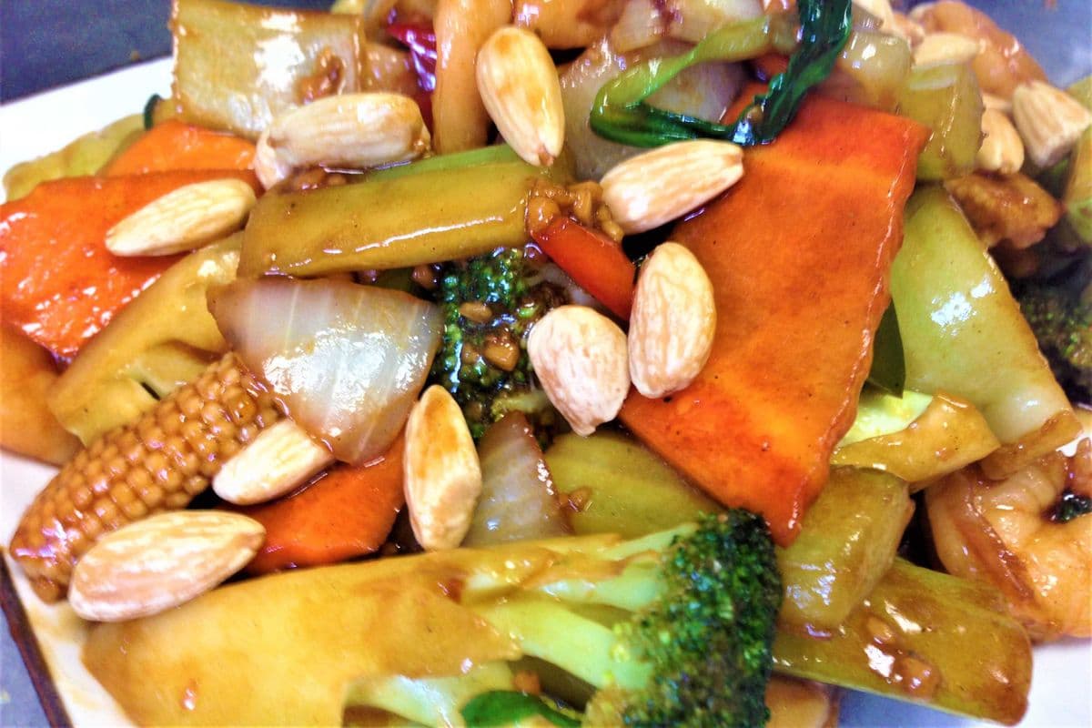 142. Seafood and Almonds with Mixed Vegetables