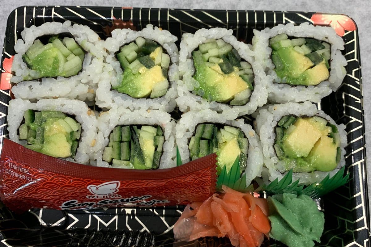 Avocado Cucumber Roll (8 pcs)