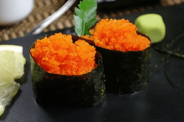 Tobiko Sushi (2 Pieces)