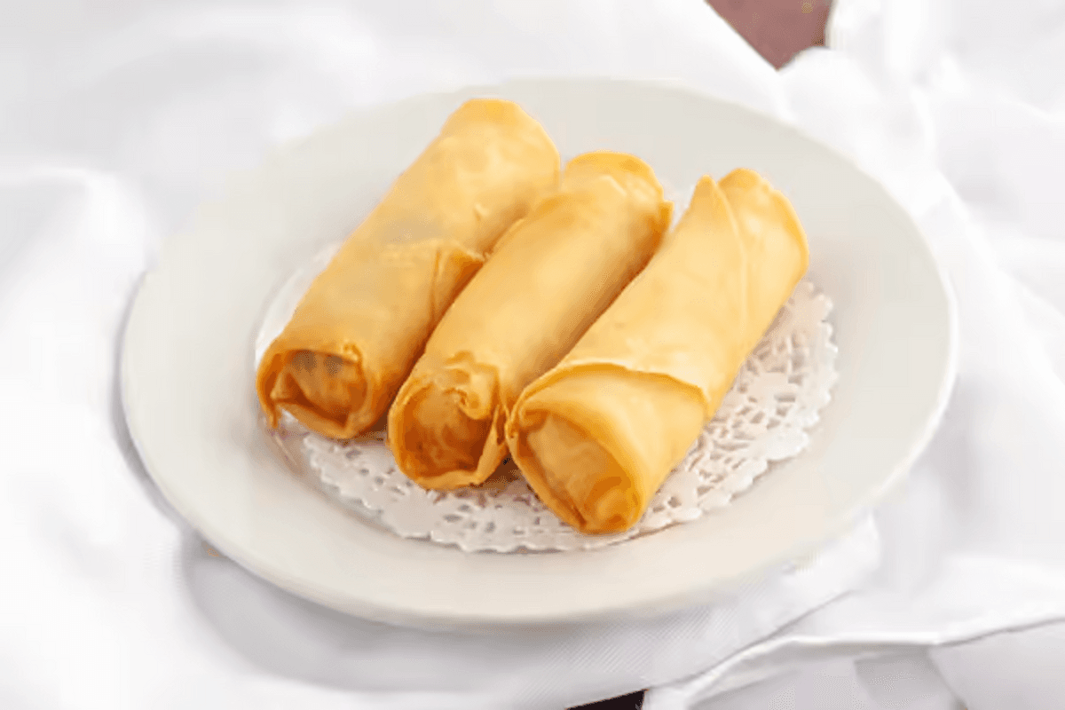 1. Spring Roll (1 pc)