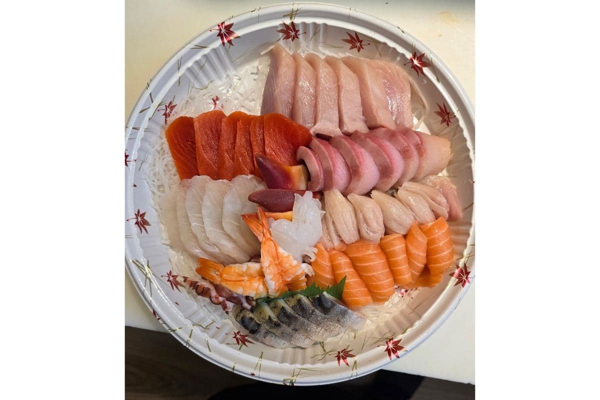 Chef Special Sashimi (34 pcs)
