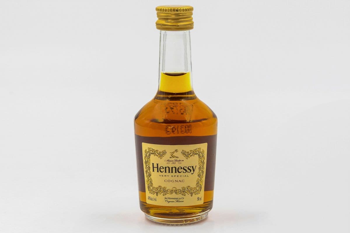 HENNESSY VS 50 ML (1 x 50 ML)