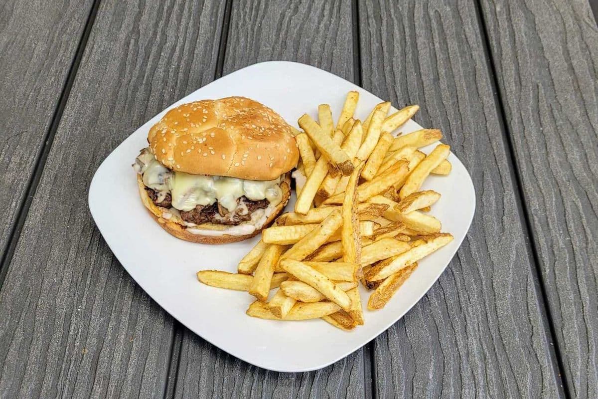 Mushroom Swiss Burger Combo (5 oz)