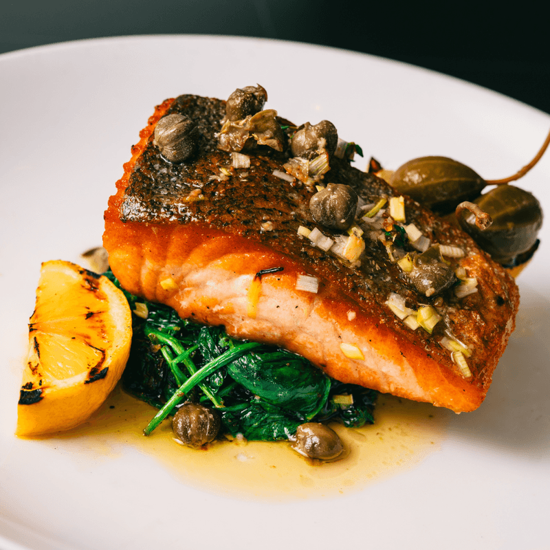 Saumon de l'atlantique poêlé / Pan-fried Atlantic salmon