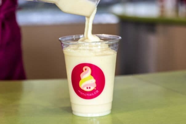Strawberry Banana Smoothie (16 oz)