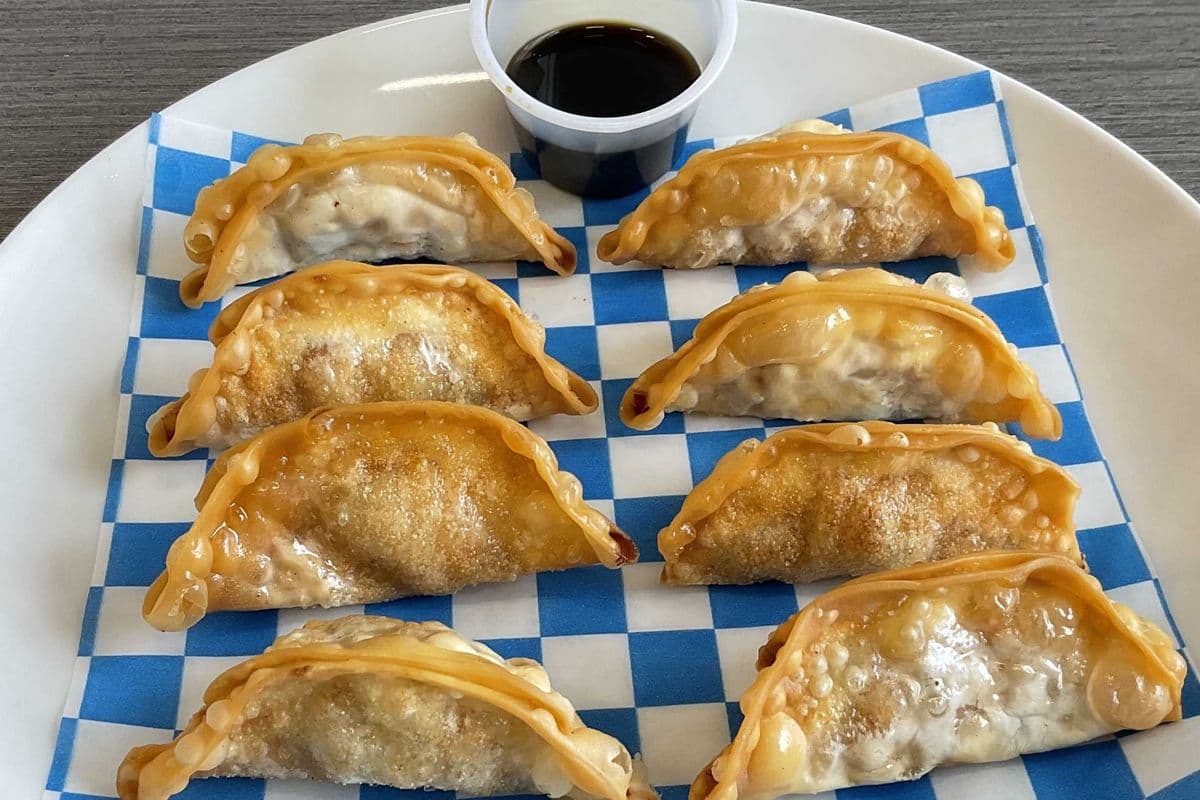 Dumplings frits au poulet Coréennes (6 mcx) / Korean Fried chicken dumplings (6 pcs)