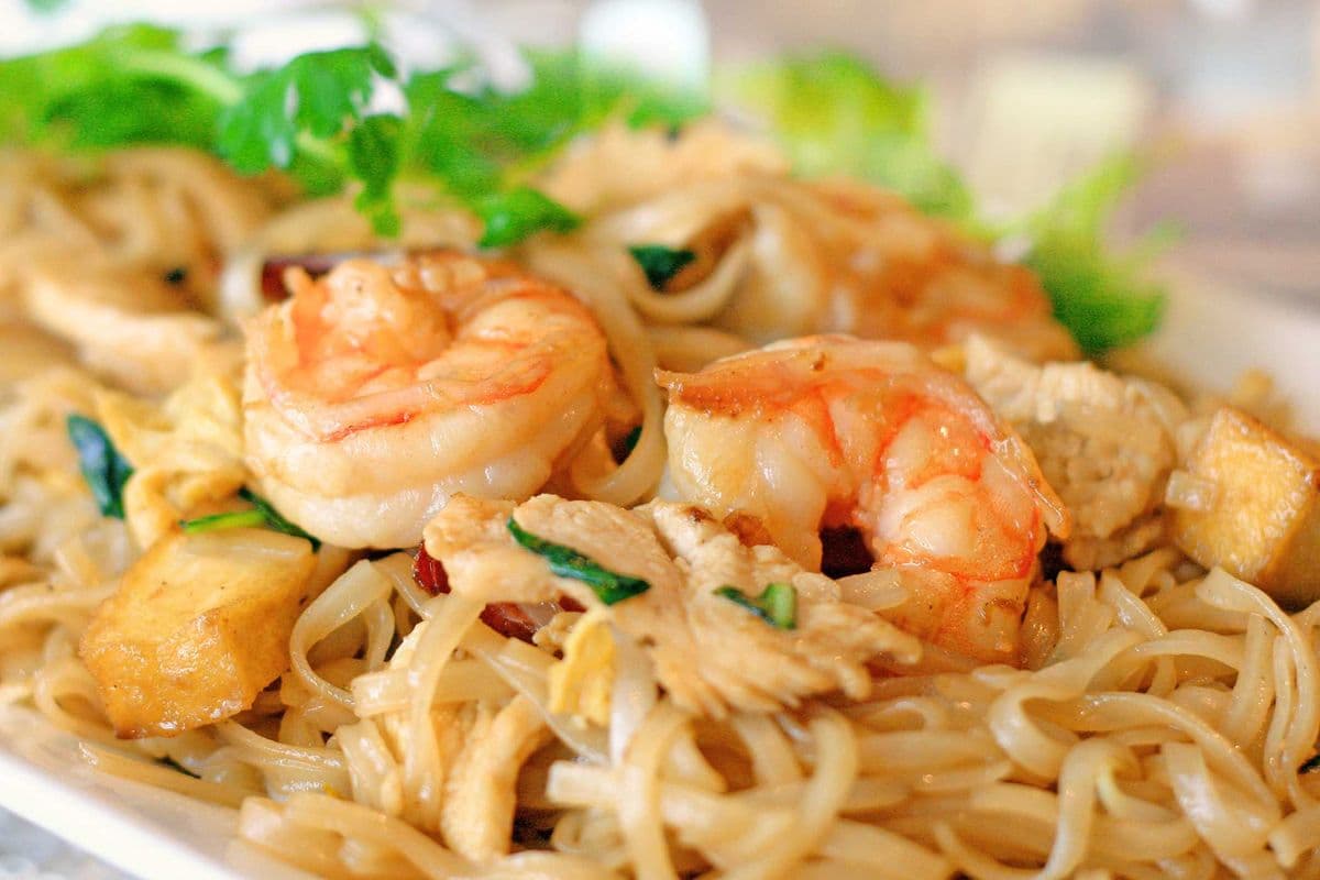 648 Vegetable Basil Pad Thai