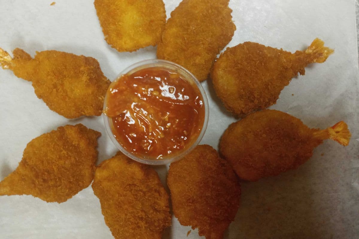 Fried Shrimps (8 pcs) with Cocktail Sauce