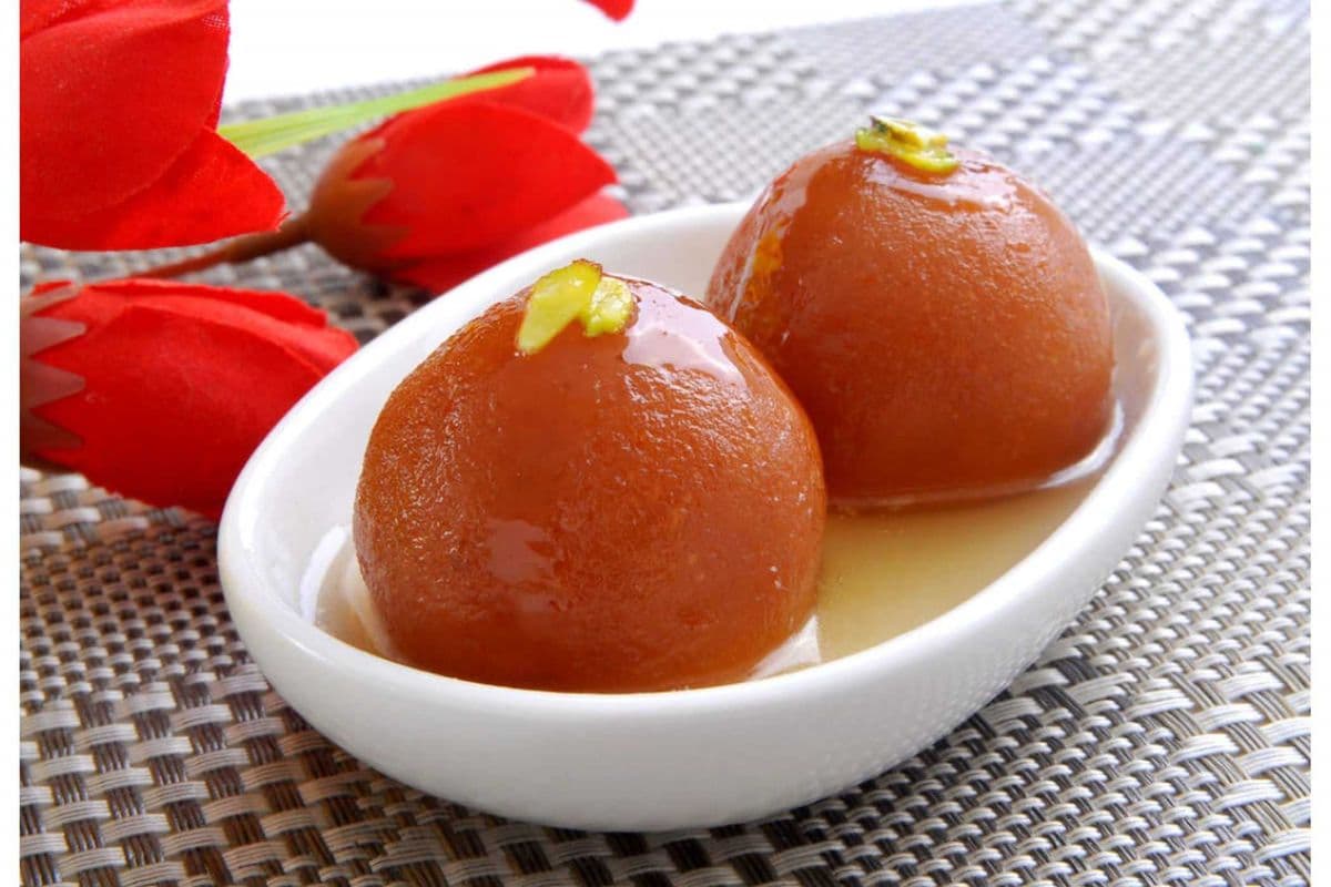 Hot Gulab Jamun 2 Pcs