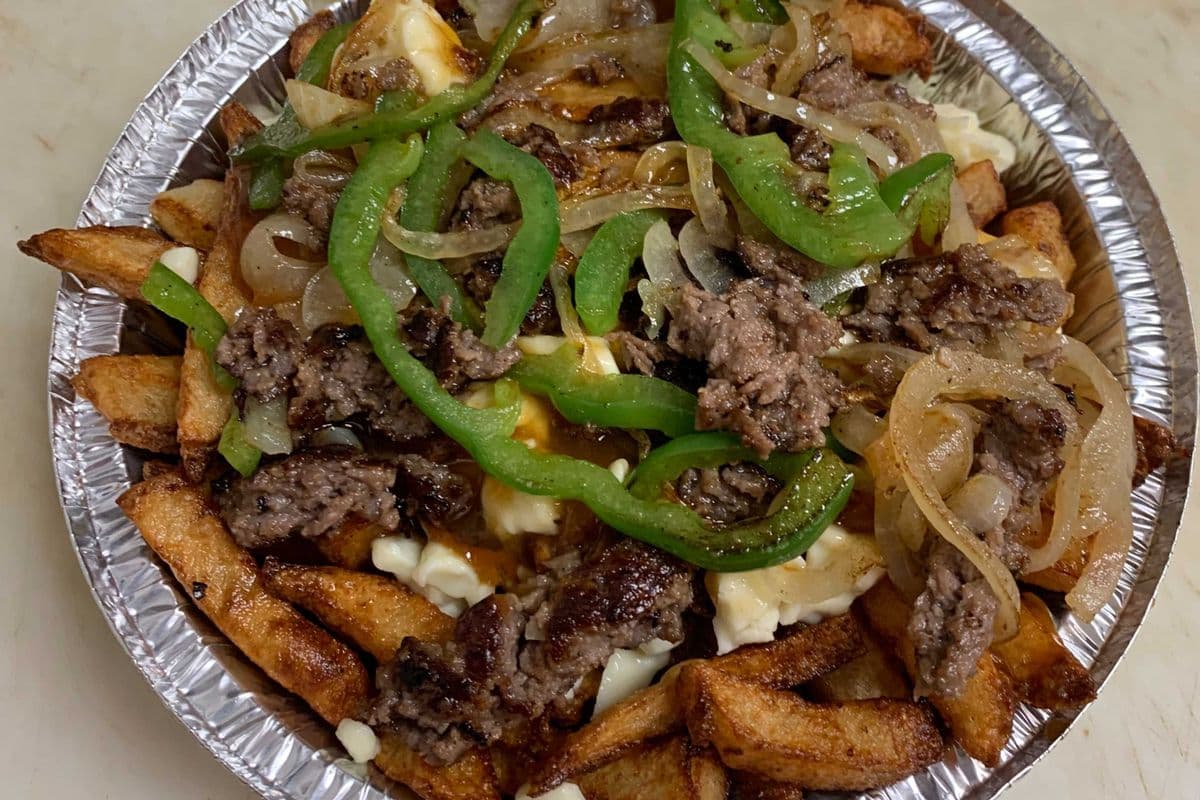 Medium Hamburger Poutine