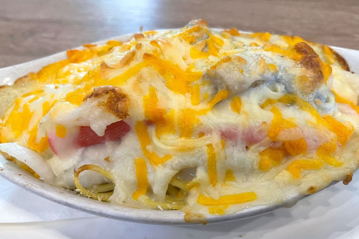 Baked Seafood white Sauce w. Spaghetti 焗白汁火腿雞絲意粉