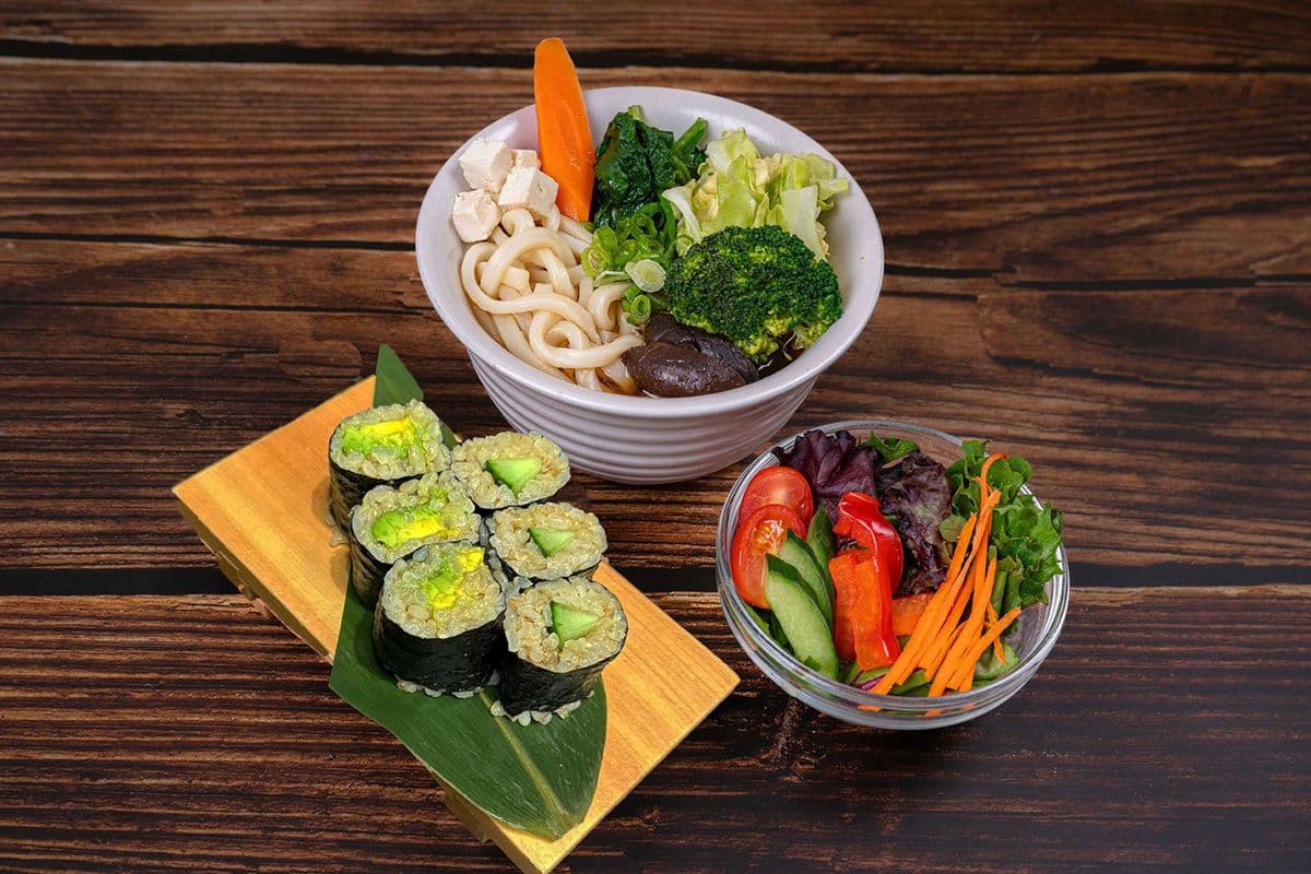 Vegetable Udon & Sushi Combo