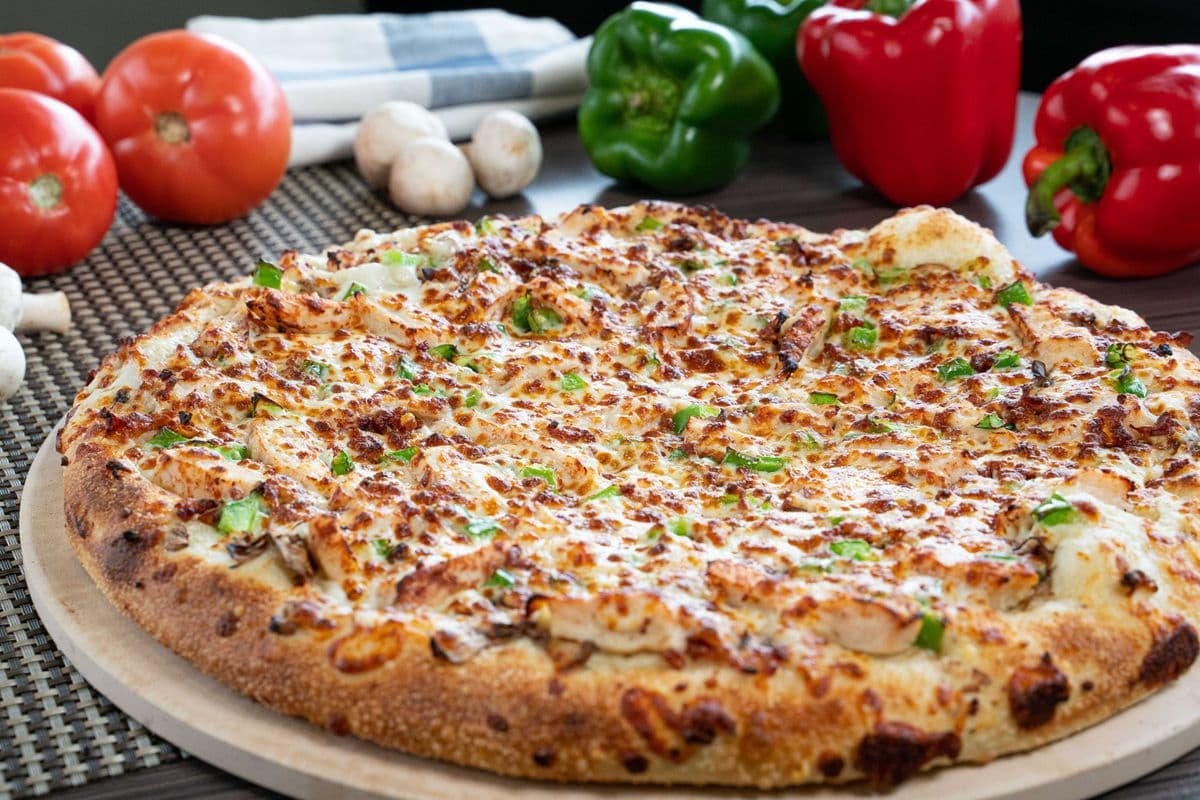 Large Alfredo Chicken Pizza