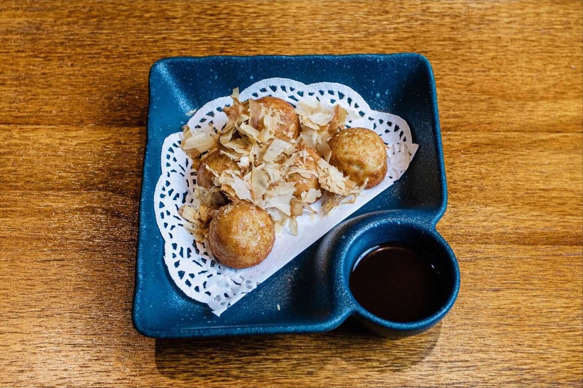15. Takoyaki (5 pcs)