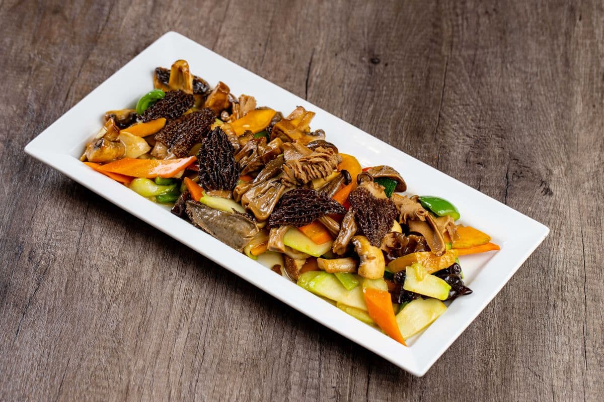 Stir-Fried Mixed Mushrooms and Pumpkin 舞茸菇羊肚菌炒南瓜