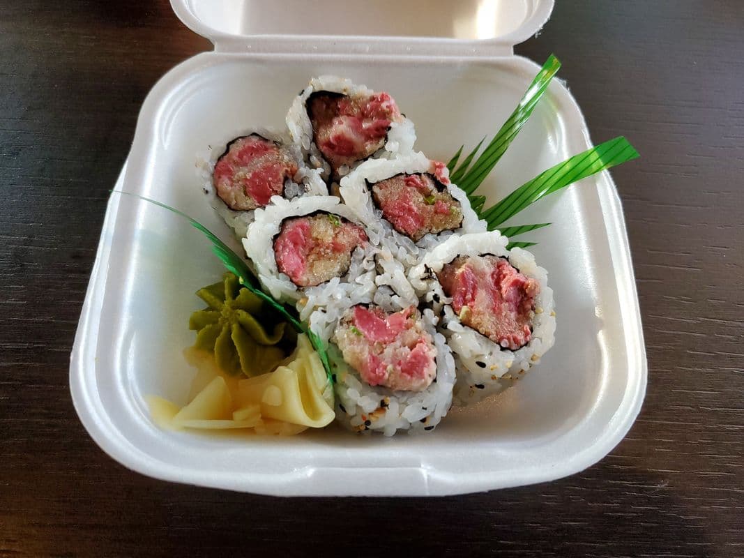 68. Hamachi Neki Roll (6 pcs)