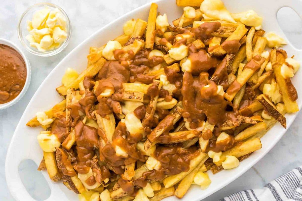 Poutine with Meat Sauce