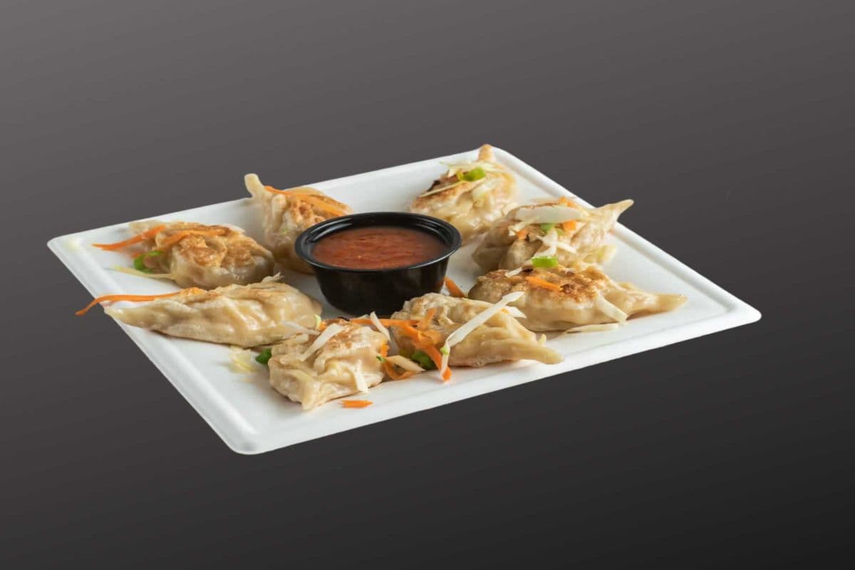 Khas Chicken Momos (Steamed)