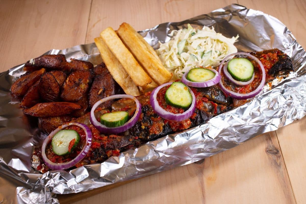 Grilled Catfish + Spicy Sauce Combo