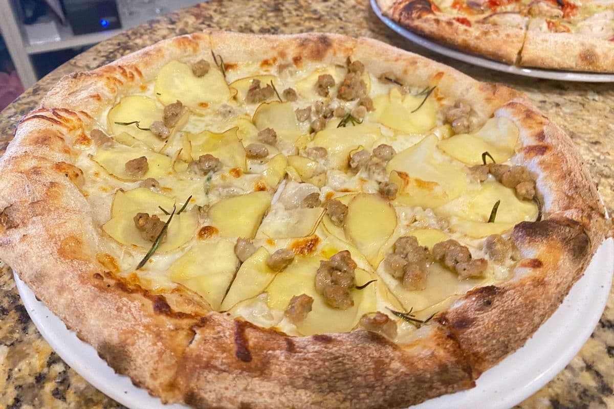 9. Contadina Pizza