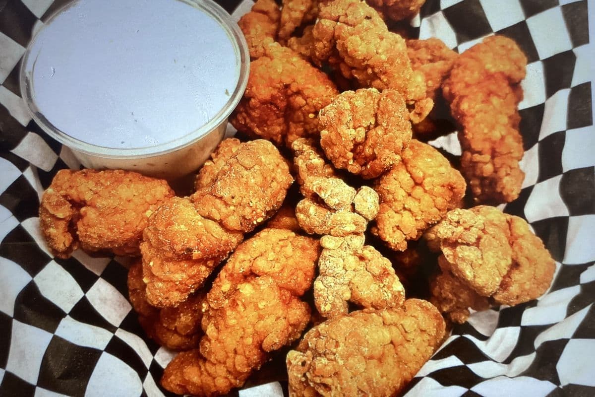 BONELESS DRY GARLIC RIBS(salt n pepper)