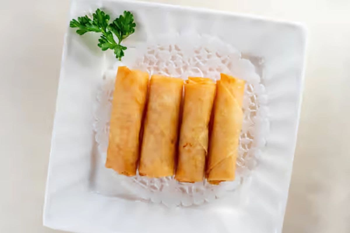 Deep-Fried Spring Roll 春卷 (4 pcs)