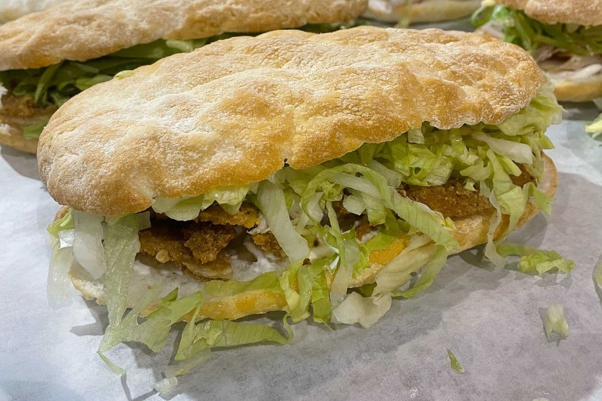 Sandwich à l'escalope de poulet panée