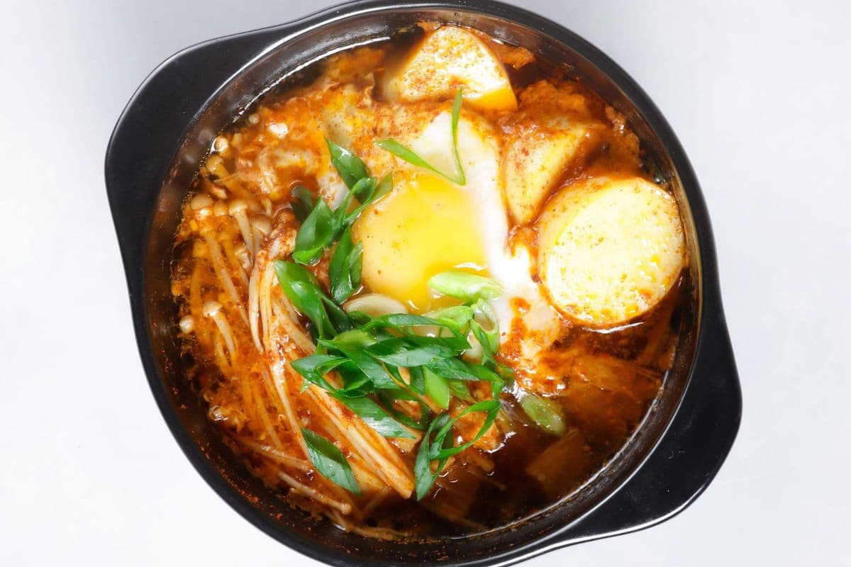 Spicy seafood tofu soup with rice