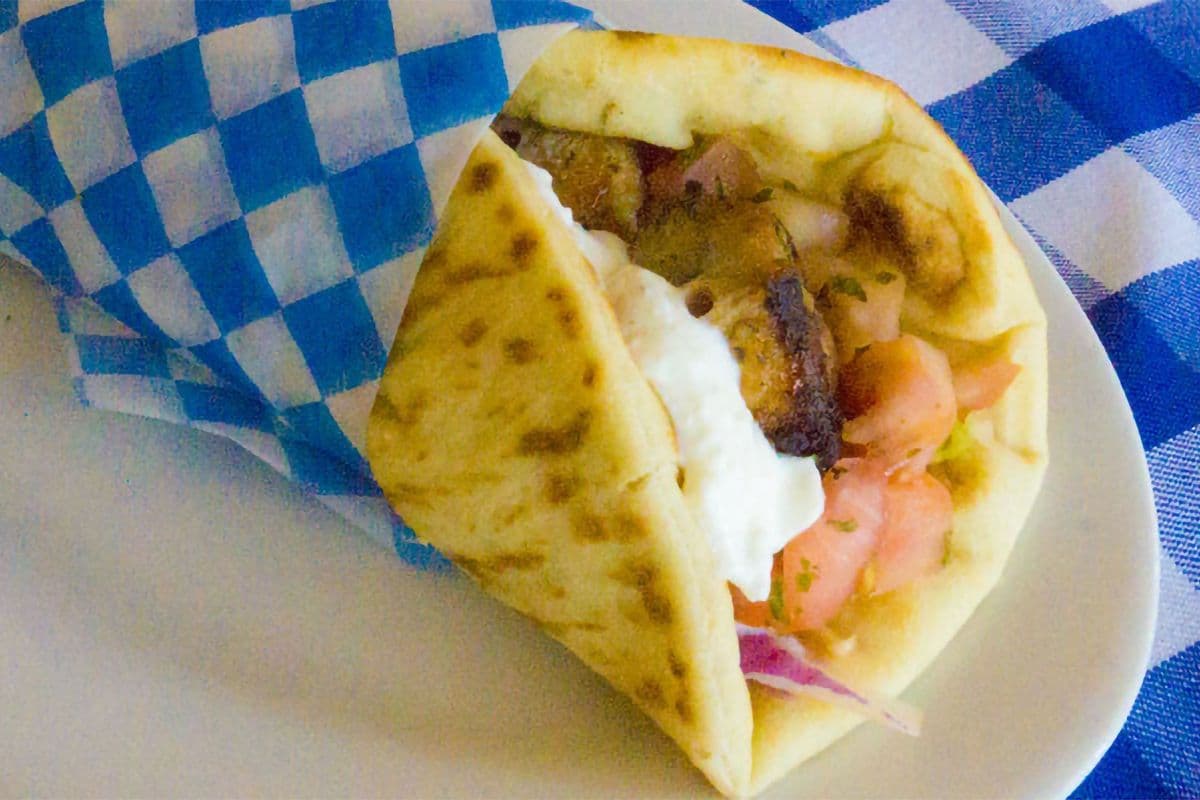 Chicken Souvali Pita