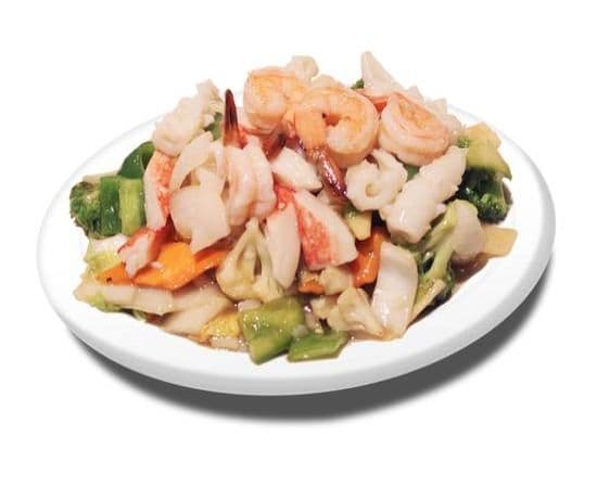 61. Fruits de mer sautés avec légumes riz / Stir Fried Seafood with veggies rice / 杂菜海鲜