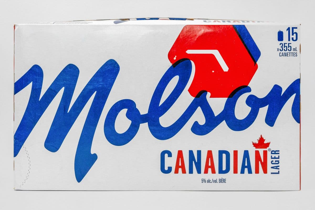 Canadian (15 x 355ml Cans)