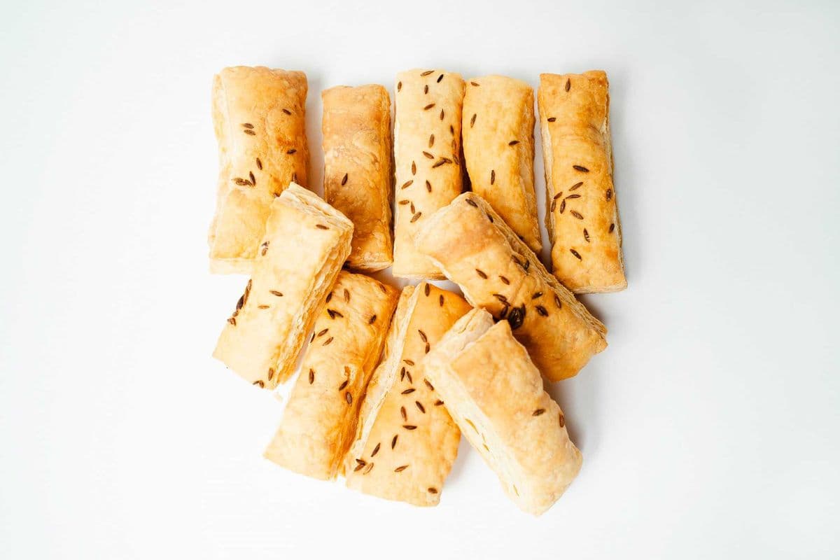 Jeera (Cumin Seeds) Puff Biscuit Box (Khari)