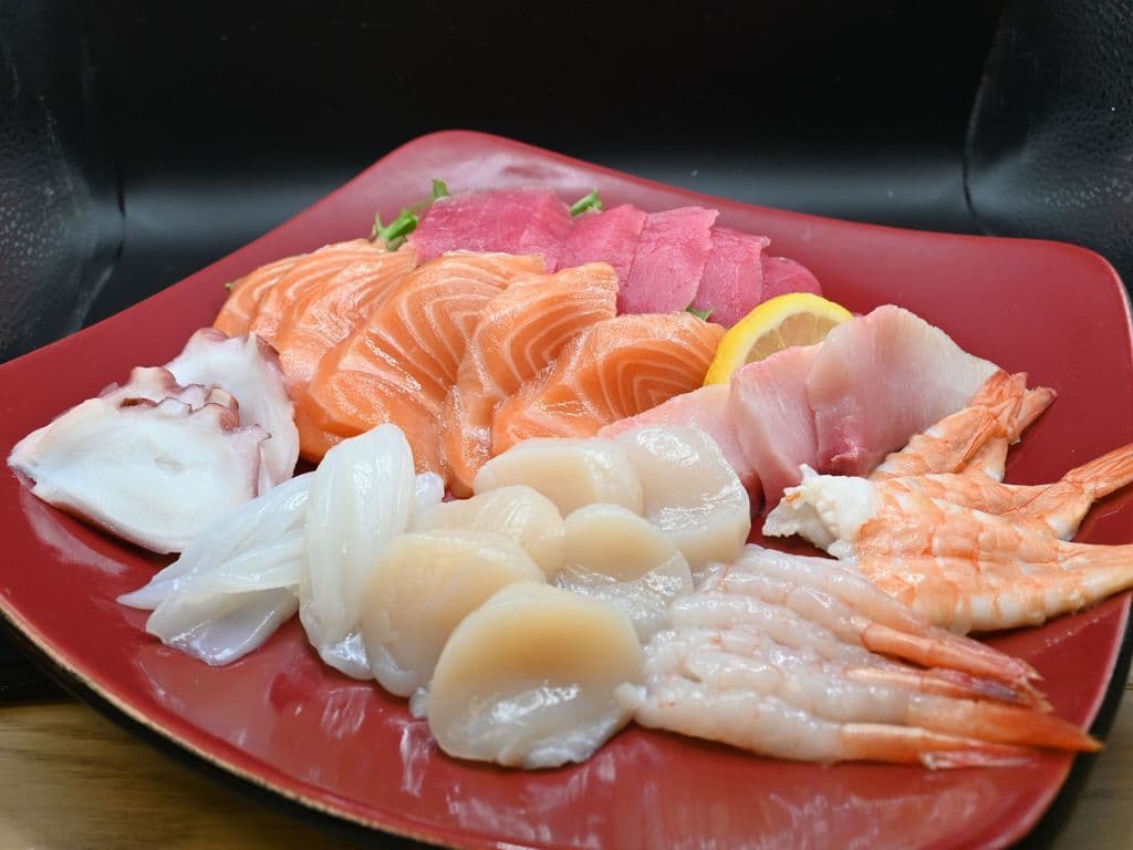 Assorted Sashimi (36 Pcs)