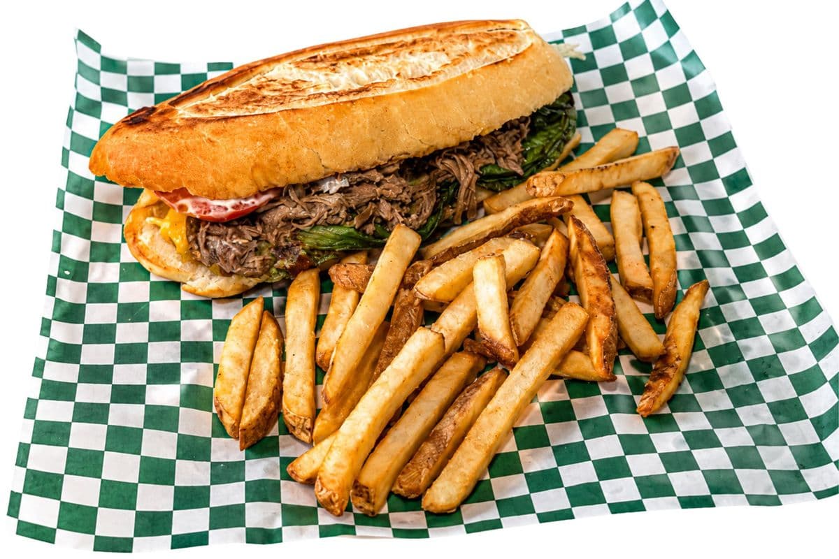 Carne Desmechada Sandwich