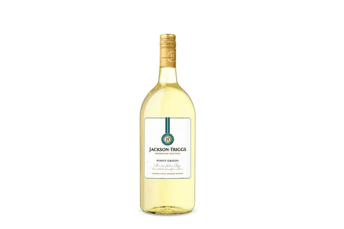 Jackson Triggs Pinot Grigio (1.5 L Bottle) (1 x 1.5L Bottle)