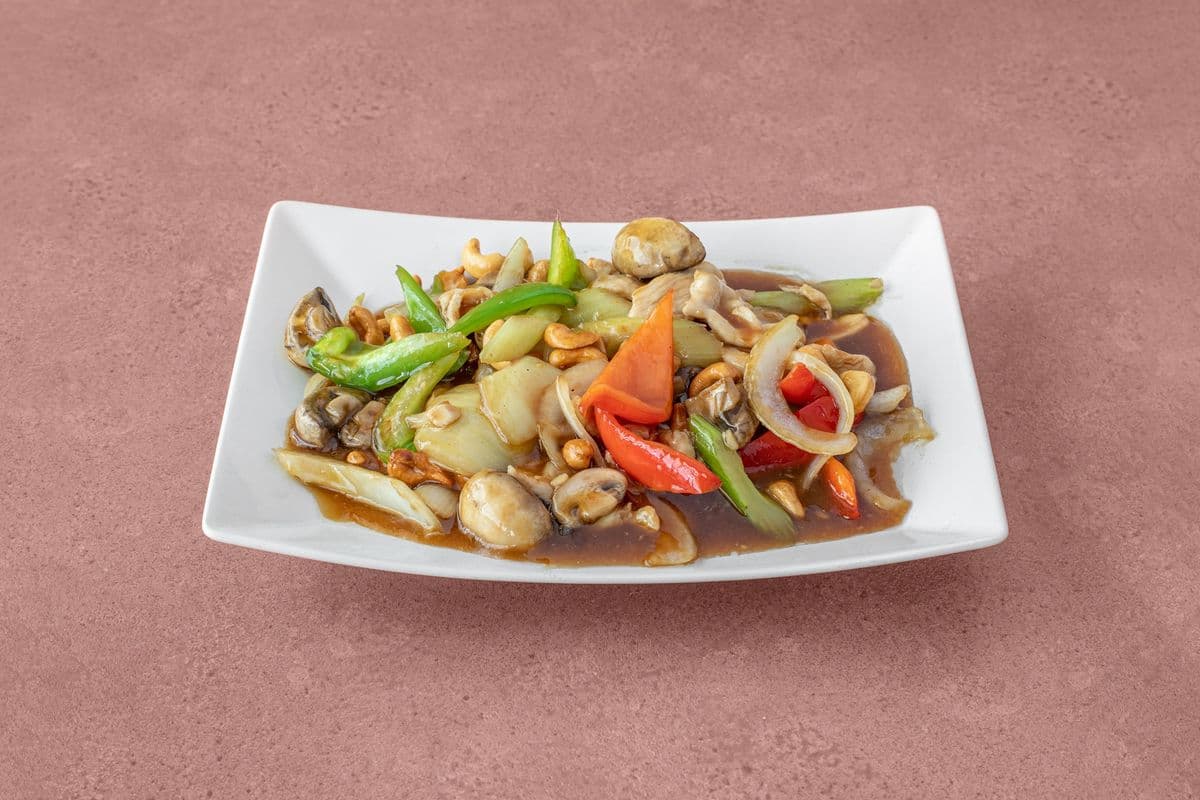 SF3.Cashew Nut (28 oz)