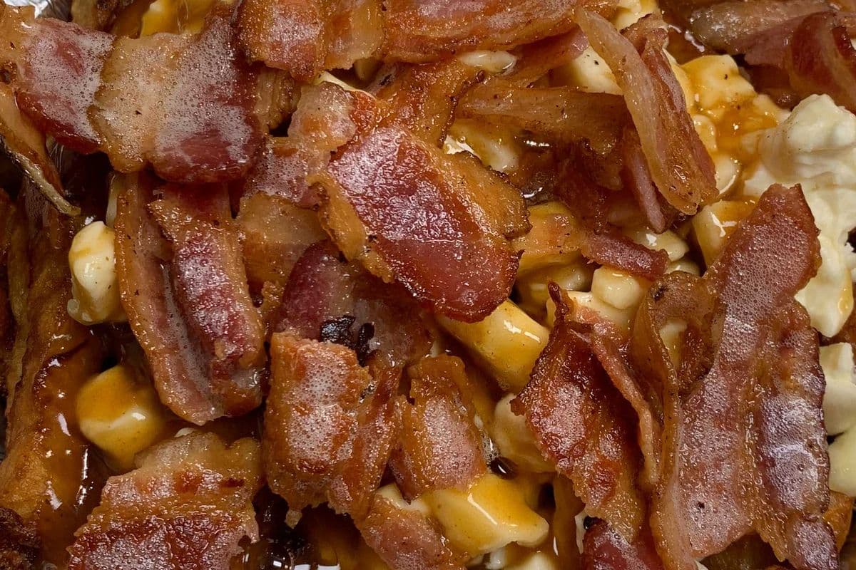 Large Bacon Poutine