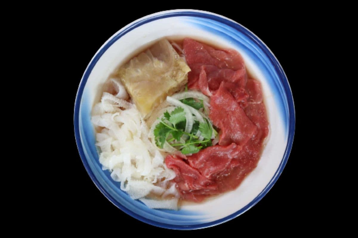 17. Rare Steak, Soft Tendon and Beef Tripe
