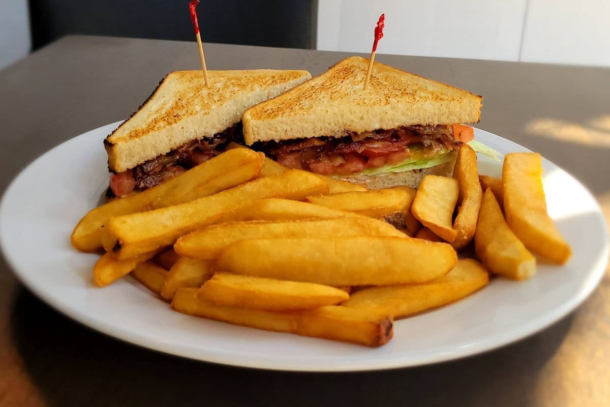 Classic BLT