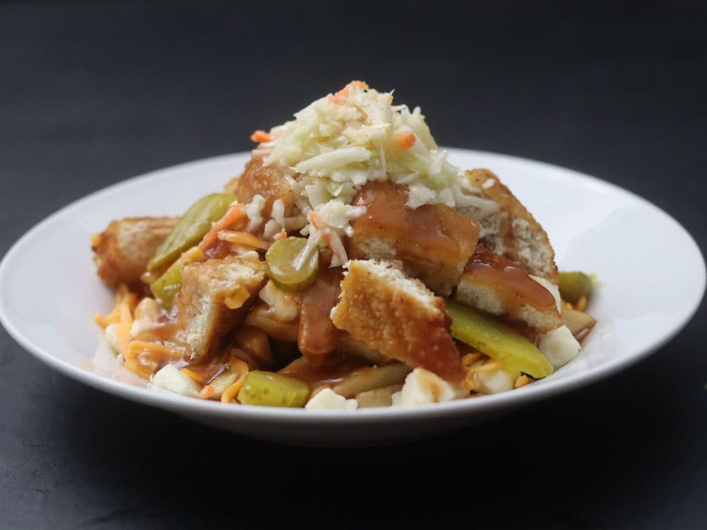 ~POUTINE POULET CROUSTILLANT (G)