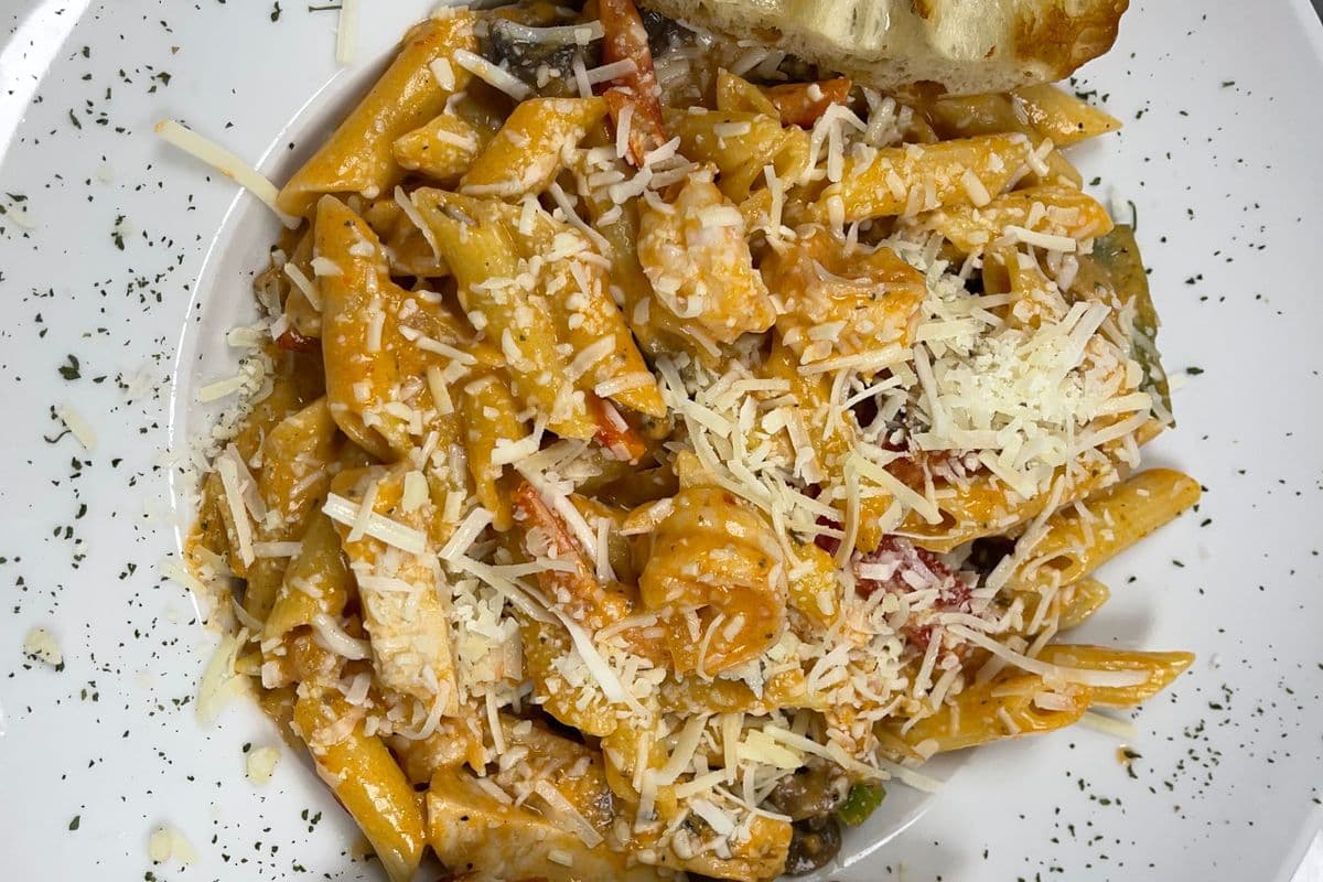 Linguine Shrimp and Italian Sausage Pasta