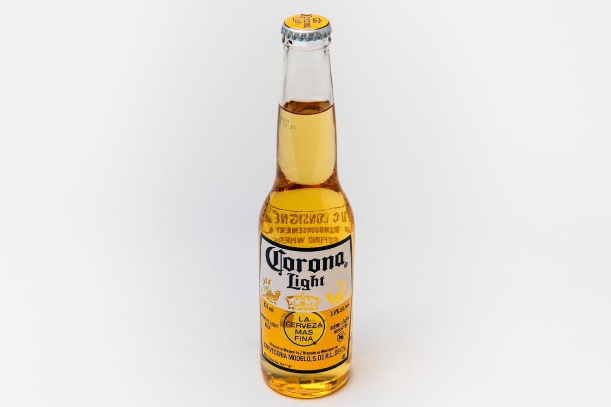 Corona (330 ml Bottle) (1 x 330 ml)