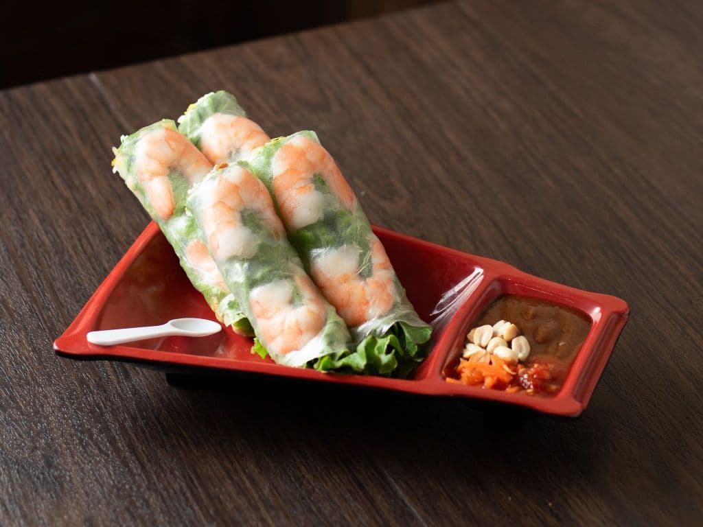 A3. Fresh Salad Rolls (2 pcs)