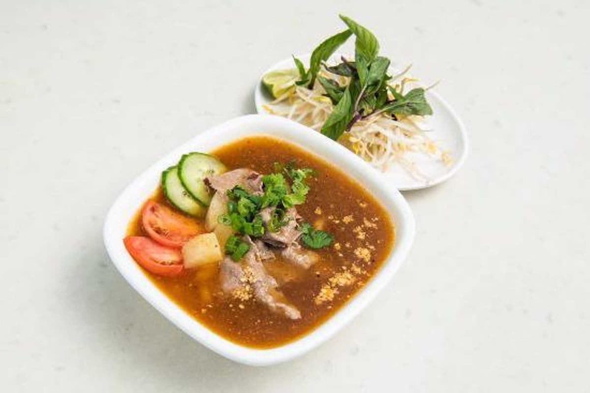 212 - Pork with Rice Noodle on Satay Thick Soup