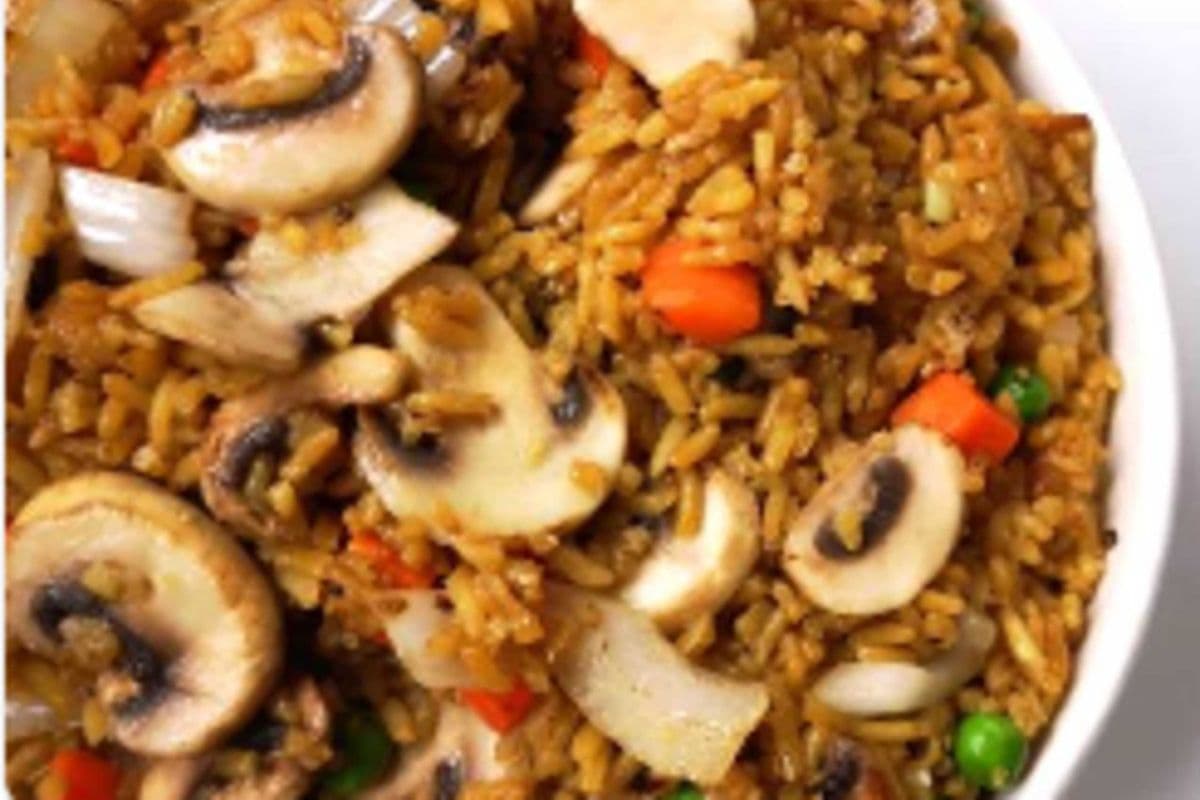 Mushroom Fried Rice 蘑菇炒饭